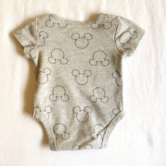 disney mickey mouse neutral short sleeve bodysuit diaper shirt 0-3 months baby - Picture 6 of 6